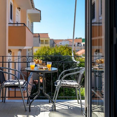 Gosia Apartment Gym Included Lixouri Bagian luar foto
